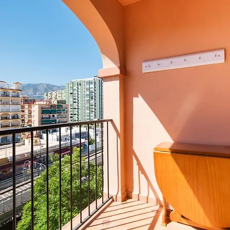 Boliches Center Next To The Beach, Parking, Pool & Terrace Apartment Fuengirola
