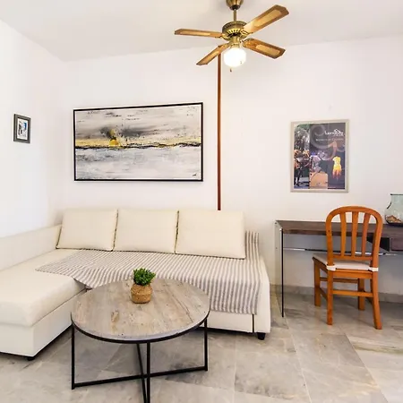 Boliches Center Next To The Beach, Parking, Pool & Terrace Apartment Fuengirola
