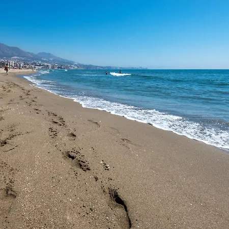Boliches Center Next To The Beach, Parking, Pool & Terrace Apartment Fuengirola